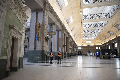 Người dân Argentina lao đao vì dịch COVID-19 và suy thoái kinh tế